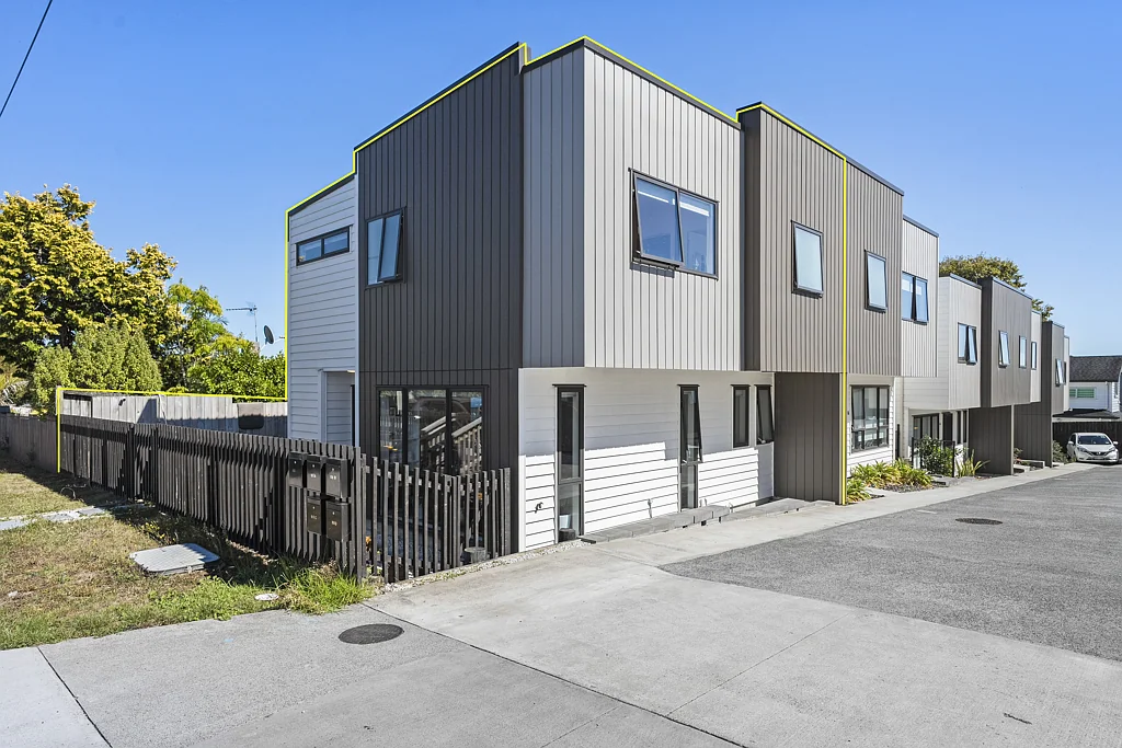 88 Sylvan Crescent, Te Atatu South, Waitakere City, Auckland