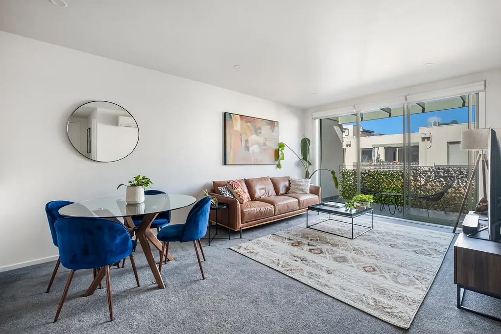 Prahran 2ਬੈੱਡਰੂਮ Superbly Secure & Light Filled, only footsteps to Greville Street