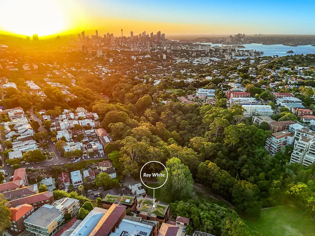 Bellevue Hill 3房 Bellevue Hill顶层公寓 三卧三车位 私密礼宾服务 步行商圈学校 Penthouse Living Above Cooper Park | 140sqm with Versatile Third Room