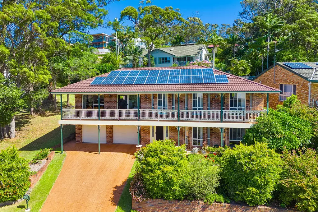 Bonny Hills 5chambre Elevated Coastal Living with Ocean Views
