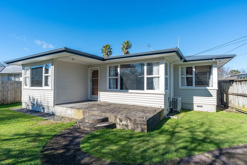 Melville 5Moenga Two Doors. One Opportunity.
