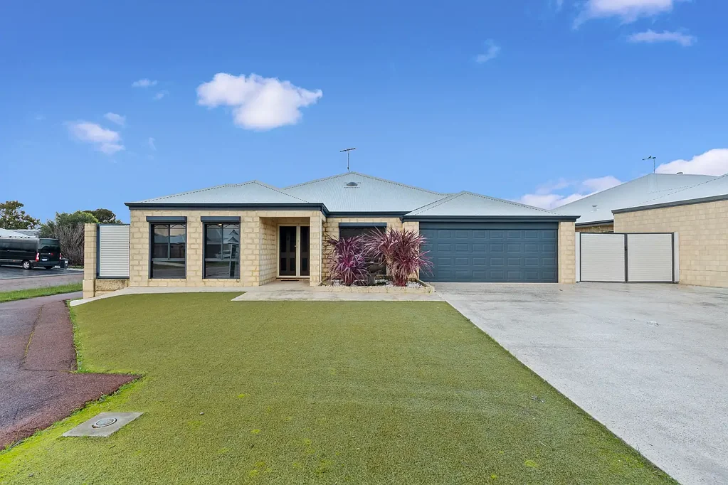 Tranquil 4x2 Family Home on Corner Block with Side Access in Sought-After Mandurah Quay Estate