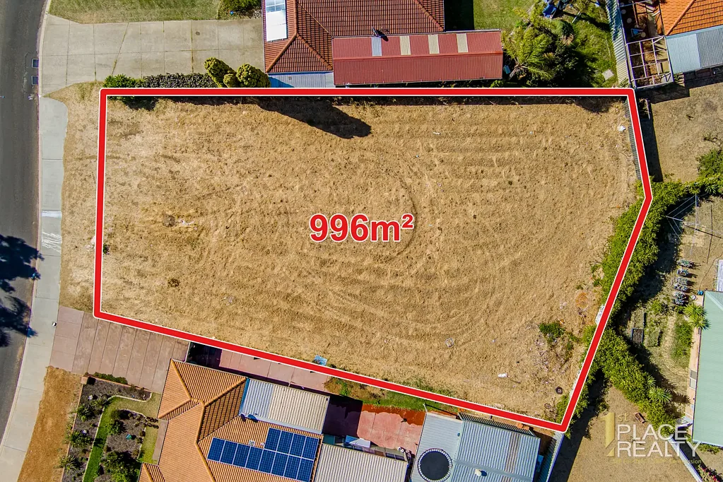 Greenfields Huge 996m2 block in cul-de-sac location