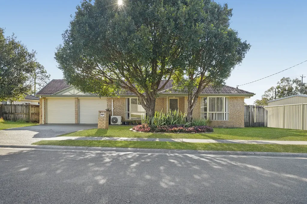 Caboolture 4غرفة نوم Spacious Family Living in a Convenient Caboolture Location