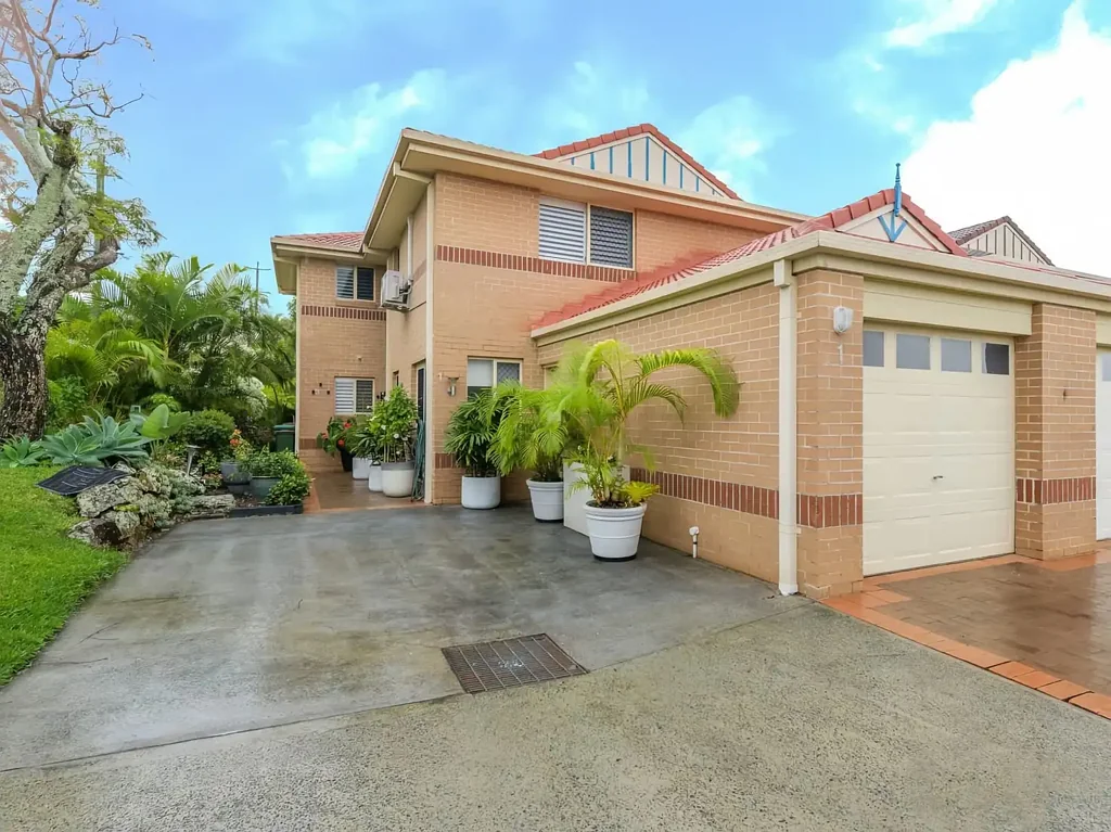 Runaway Bay 3ਬੈੱਡਰੂਮ Boutique Living in the Heart of Runaway Bay