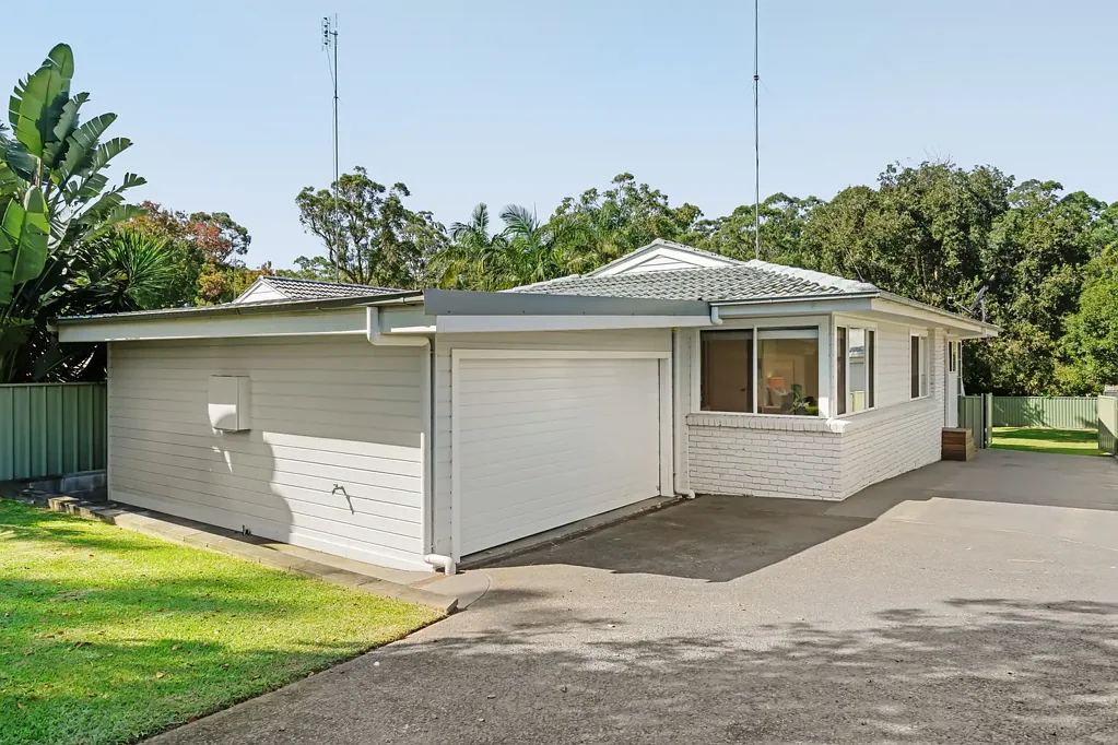 22 Toorak Avenue, Erina, NSW 2250