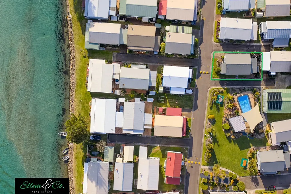 Windang 2 Bedroom Lake Views!