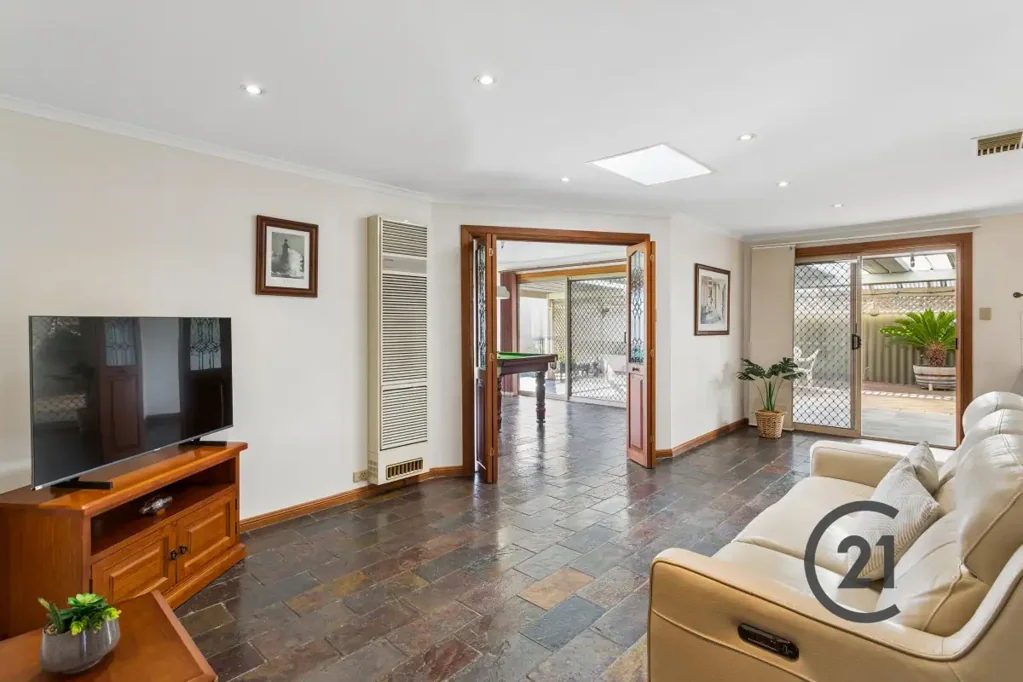 North Haven 5房  Spacious Family Living in a Prime Coastal Marina Location