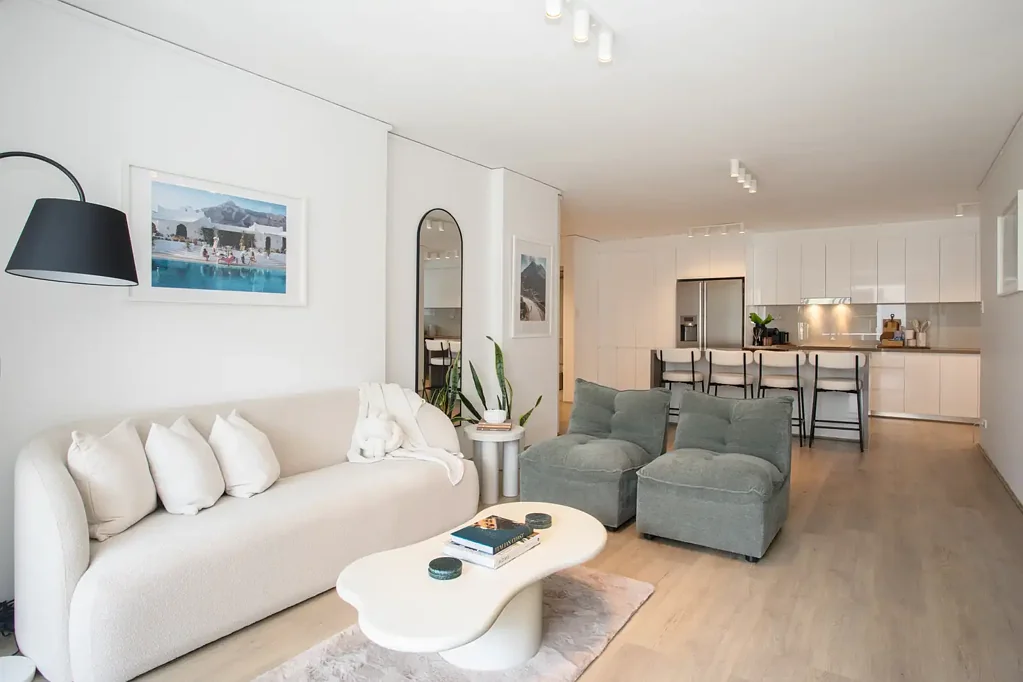 North-facing Partly Furnished apartment with ocean outlook
