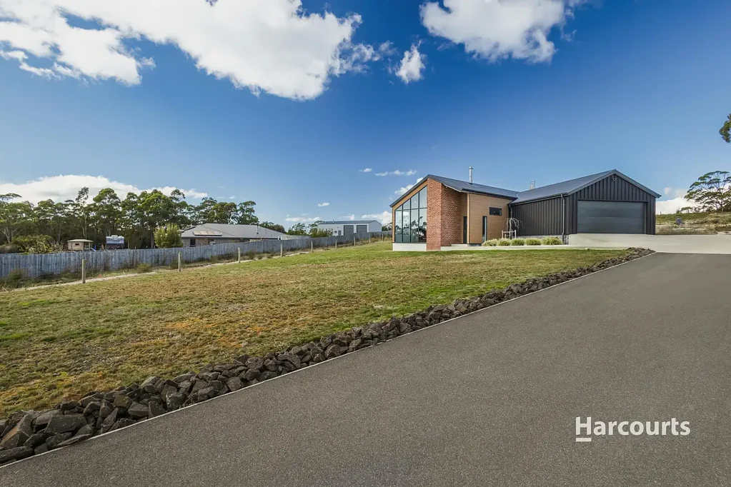 Heybridge 3 Bedroom Designed to Impress: A Home of Architectural Distinction