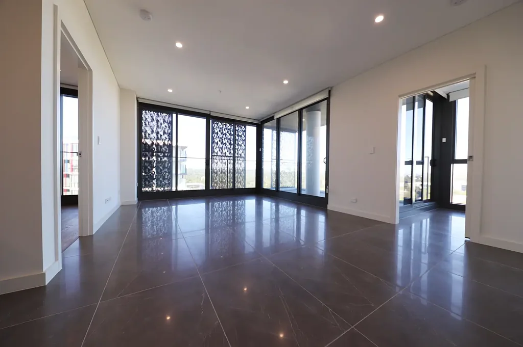 East facing 2 Bedroom + Study room in Macquarie Park for lease