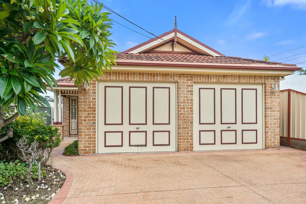 104 Ellam Drive, Seven Hills, NSW 2147