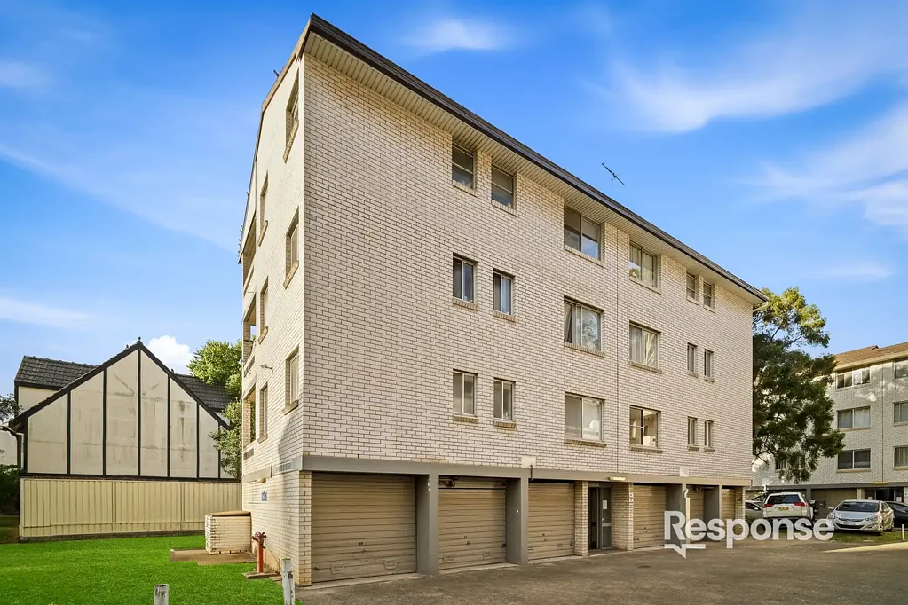 Penrith 2 Bedroom Prime Location, Outstanding Potential