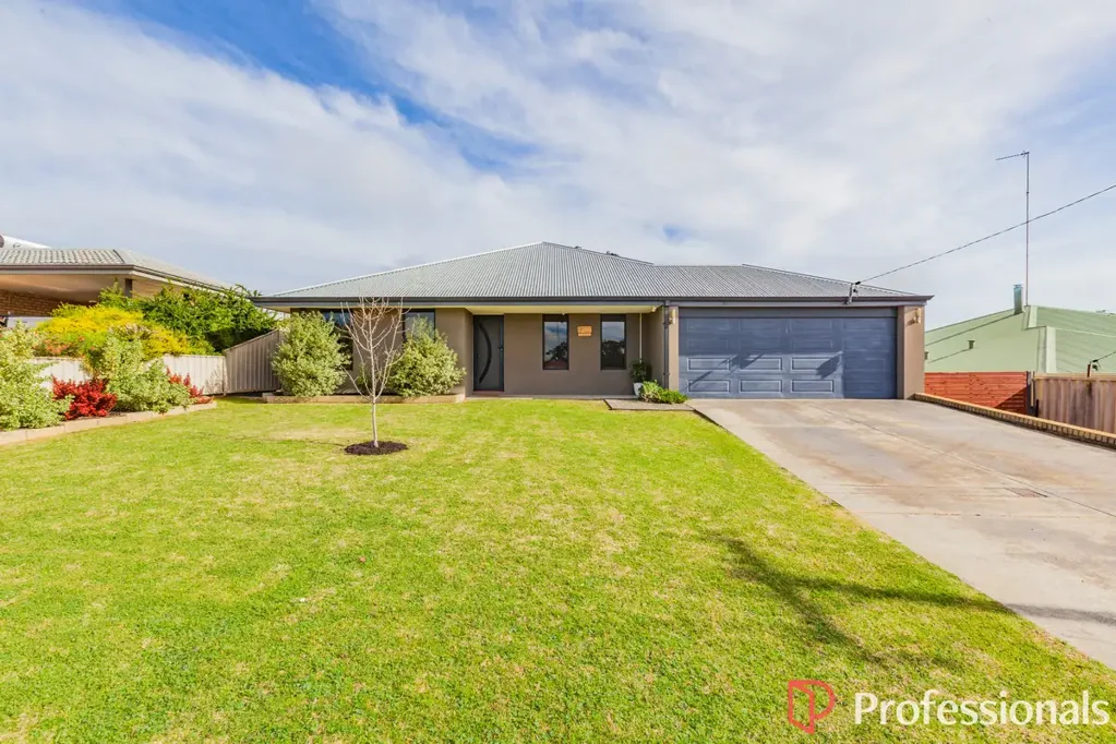 Manjimup 4 Bedroom STYLISH AND PICTURE PERFECT!