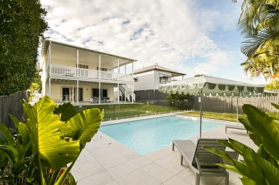 Gordon Park 5 Slaapkamer Exceptionally Renovated, Private Cul-de-Sac Living