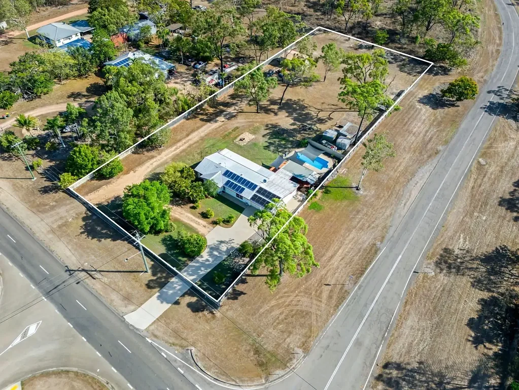 Mount Low 4Moenga Exclusive off-market acreage opportunity.