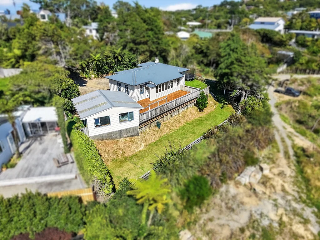 7 Stratton Street, Normandale, Lower Hutt, Wellington