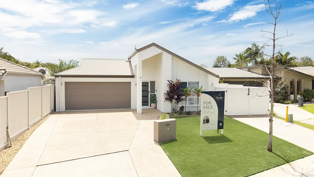 Sippy Downs 5ਬੈੱਡਰੂਮ Immaculately Presented Family Home with Space, Style & Side Access