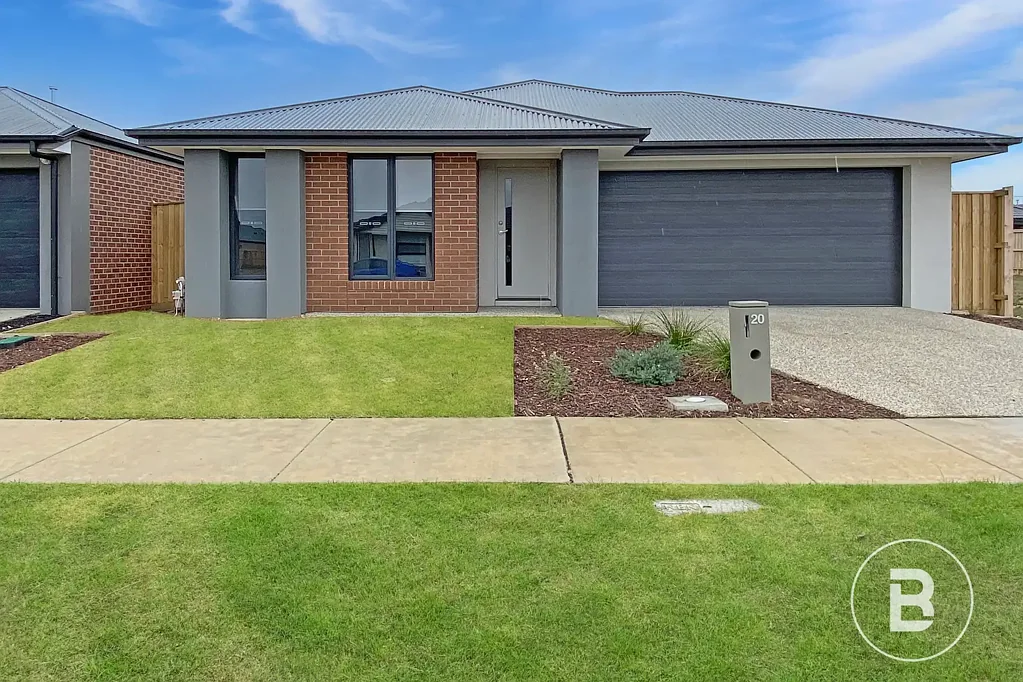 NEAR NEW FOUR BEDROOM HOME IN BONSHAW ESTATE