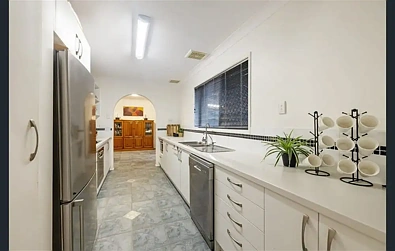 6 Gorlois Ct, Carindale, QLD 4152, 5房, 3浴, House