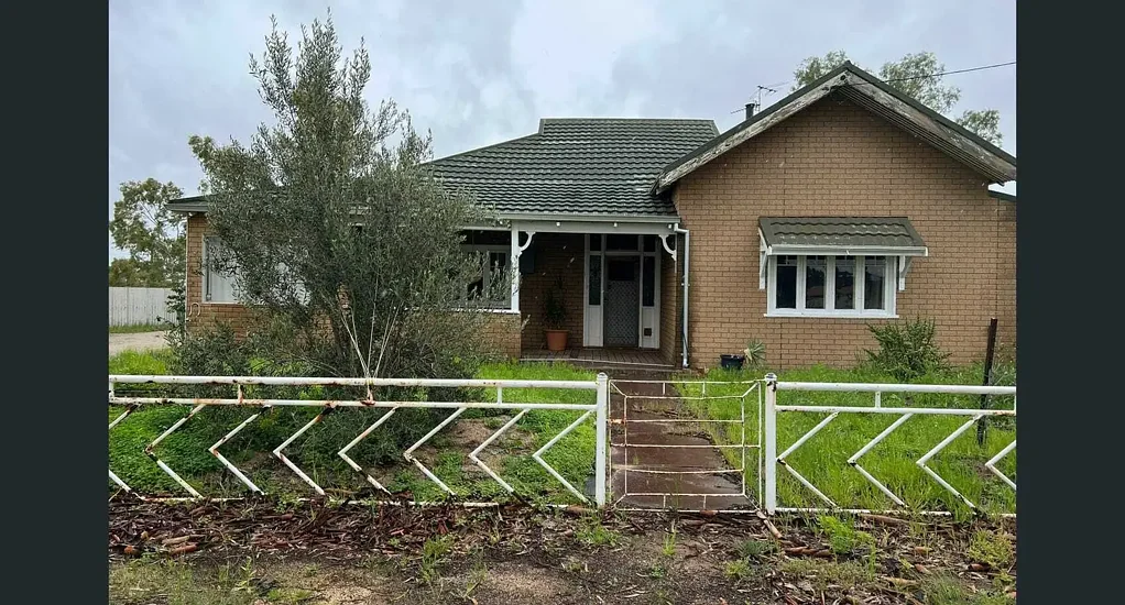 3 Bedroom on Acerage