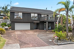 17 King Richard Place, Browns Bay
