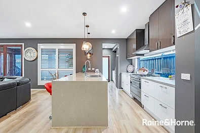 85 Dexter Crescent, Clyde North, VIC 3978, 5房, 4浴, House