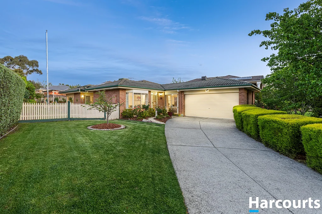 27 Carlisle Road, Ferntree Gully, VIC 3156