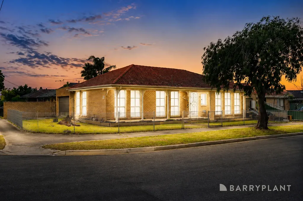 Deer Park 3कमरा Corner Block Opportunity with Family Appeal & Future Potential (STCA)