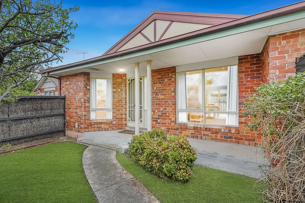 Malvern East 2 Slaapkamer Lifestyle Excellence in a Highly Sought-After Locale