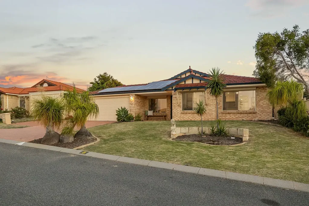 8 Craignish Loop, Kinross, WA 6028