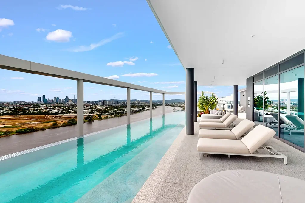Luxury Living in Hamilton's Newest Residences!