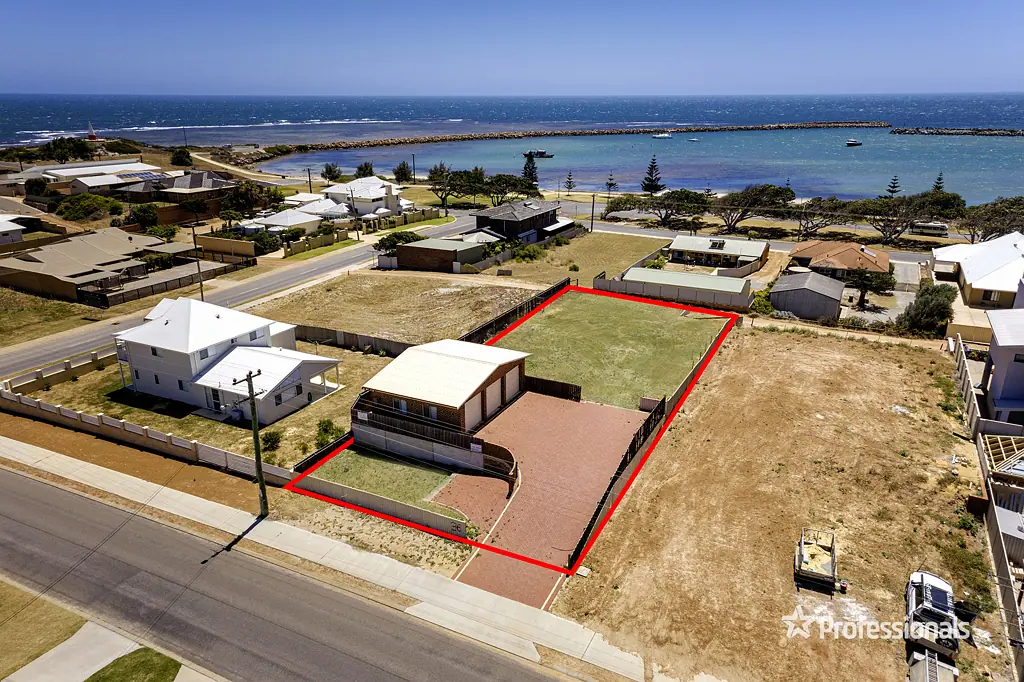 36 Carnarvon Street, Port Denison, WA 6525