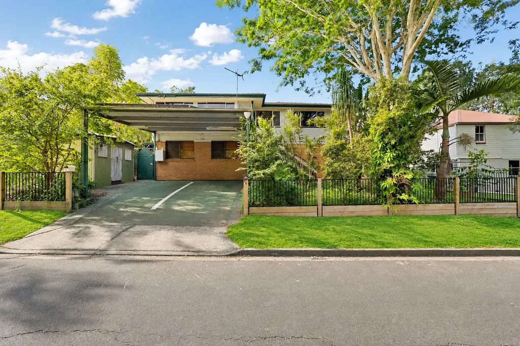 Low-maintenance lifestyle on the Bayside!