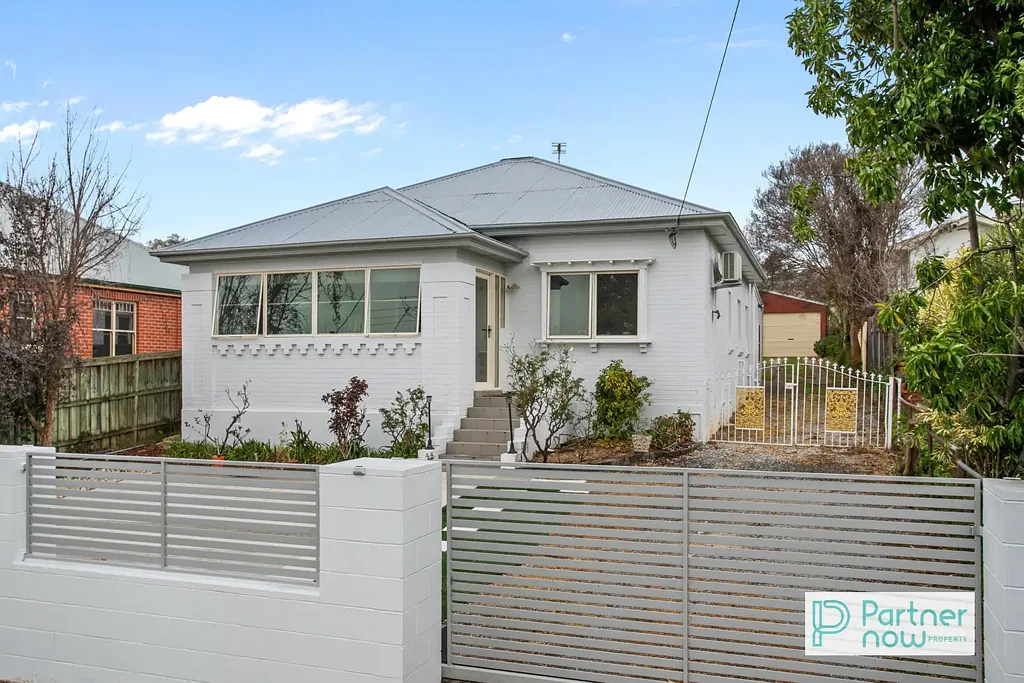 Tamworth 4ਬੈੱਡਰੂਮ Desirable East Tamworth location on a generous 864sqm block