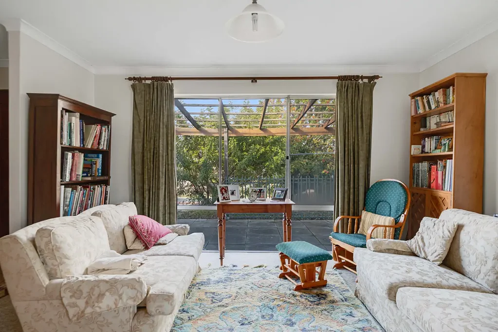 SHORT TERM TENANCY  - 6 MONTH ONLY LEASE