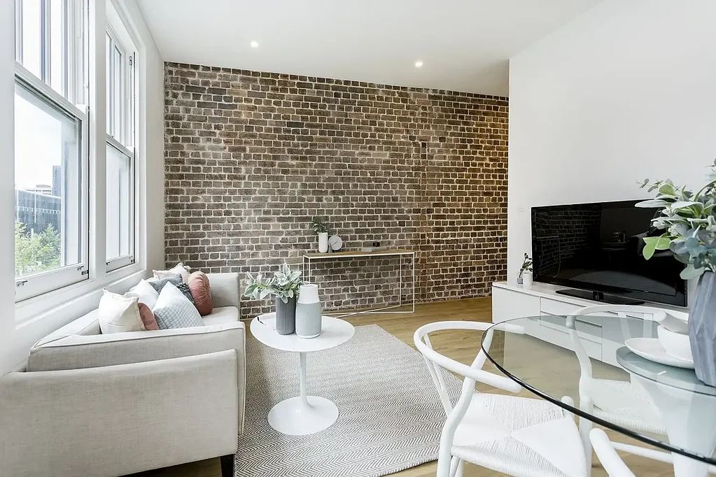 Designer Apartment - Ideal location