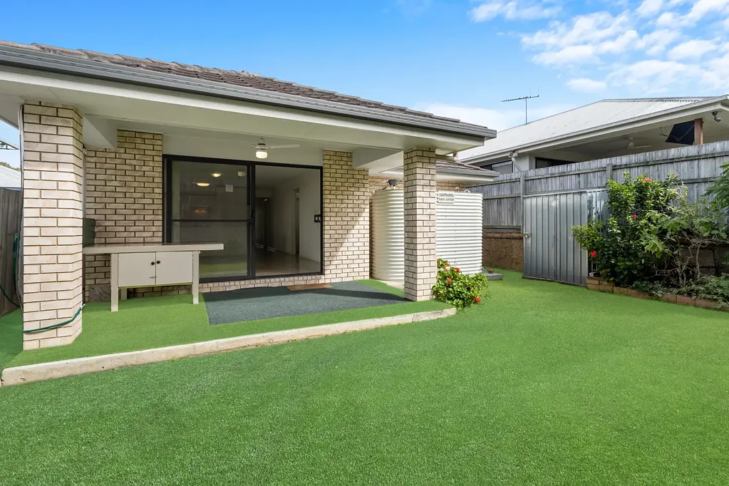 Warner 3 Bedroom Effortless Single Level Living in a Quiet Warner Location