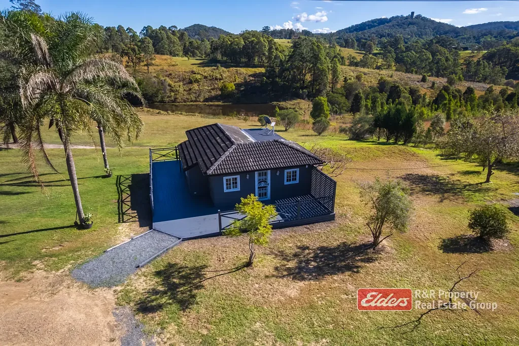 Girvan 3ਬੈੱਡਰੂਮ Renovated Cottage on 15 Cleared Acres