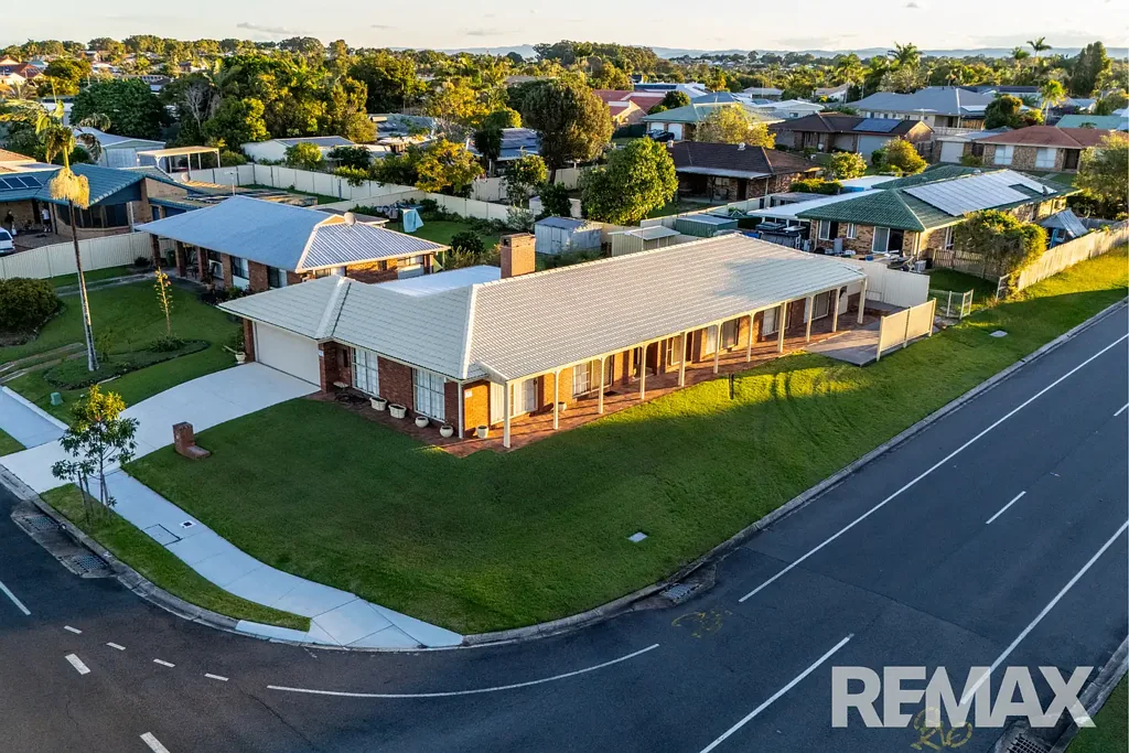 60 Bestmann Road East, Sandstone Point, QLD 4511