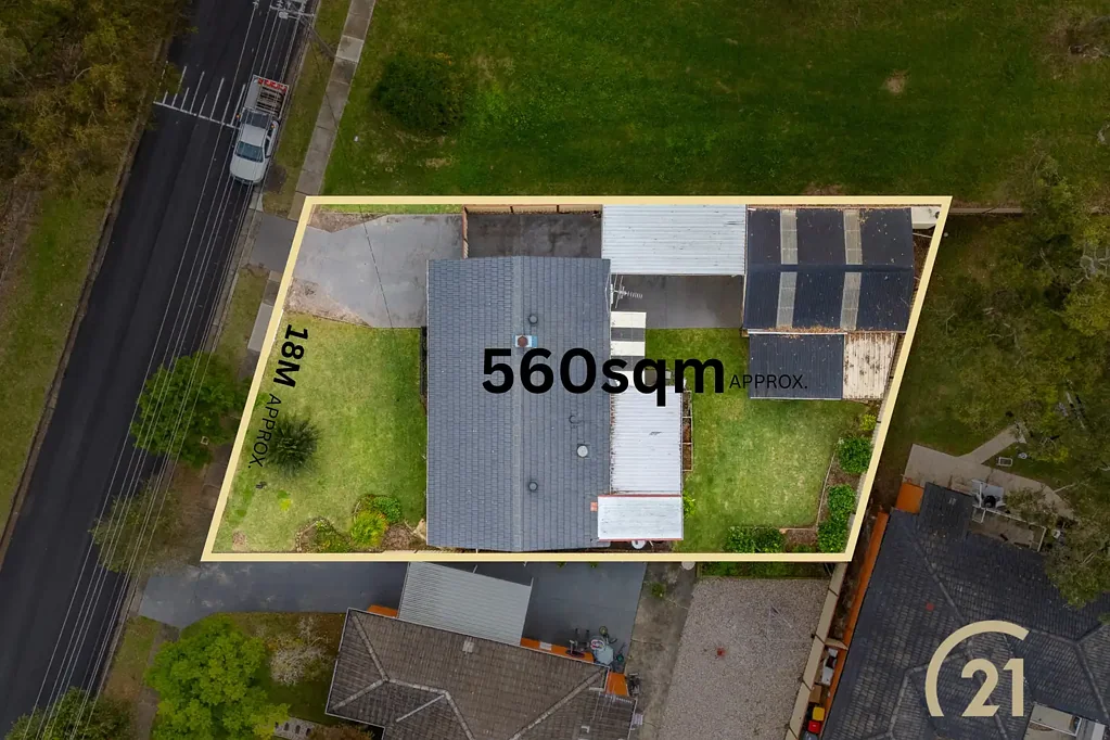 8 Valley Road, Campbelltown, NSW 2560