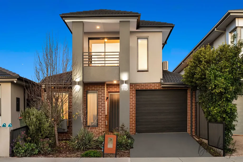 Craigieburn 4कमरा Welcome to Your Dream Home in the Heart of Craigieburn!
