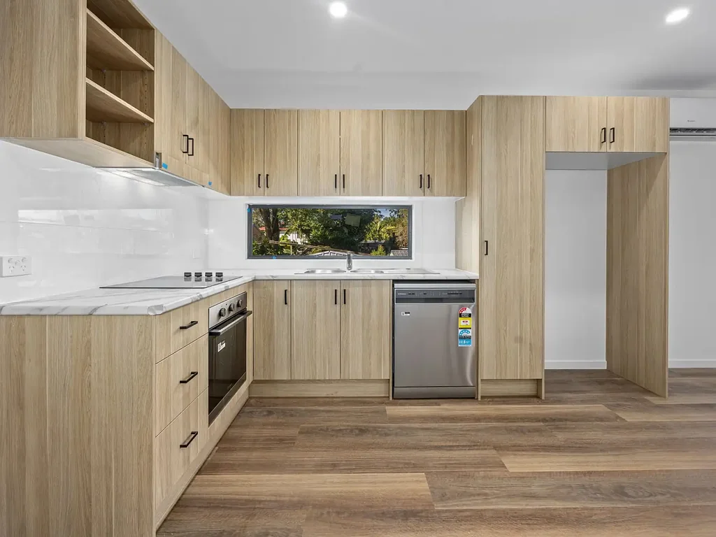 Spacious & Flexible Family Home in Crestmead!