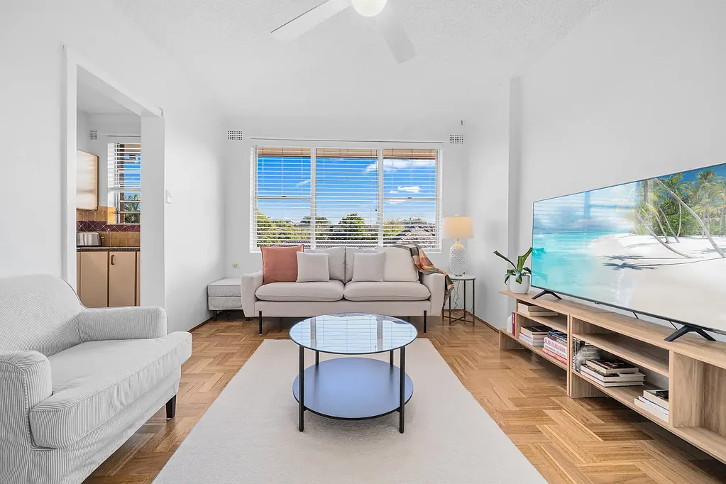 Freshly updated Top Floor Apartment Filled with Natural Light