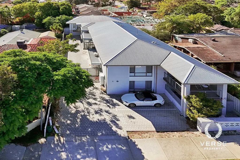 Cloverdale 1房  Prestige "First home", "Last home" or "low cost / high yield" Opportunity !