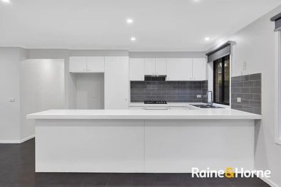 10 Crissa Street, Tarneit, VIC 3029, 4 Schlafzimmer, 2 Badezimmer, House