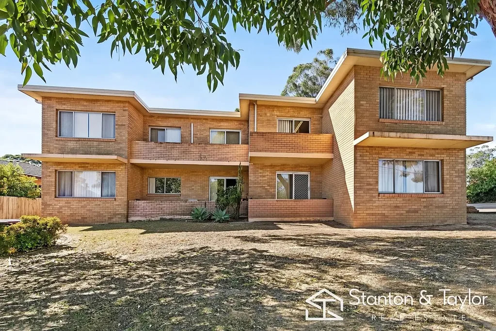 Penrith 2कमरा CONVENIENT LOCATION - GROUND FLOOR ACCESS WITH ONLY FOUR
STEPS!