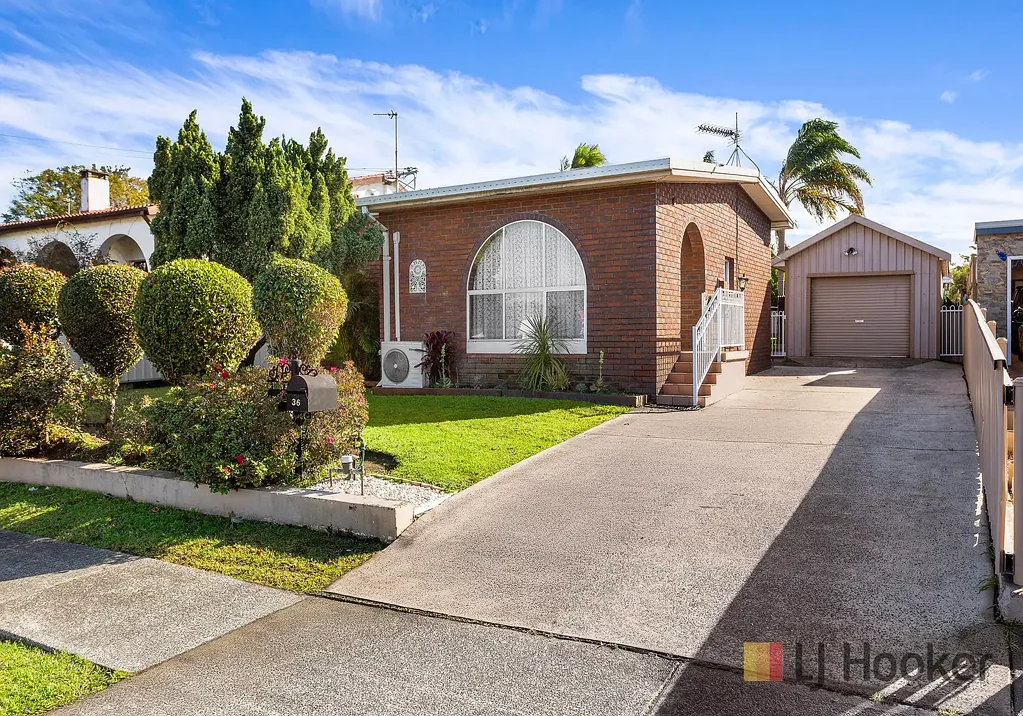 36 Kingston Street, Oak Flats, NSW 2529