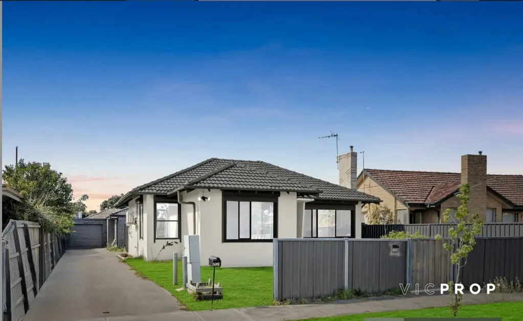 Easy Living In Laverton