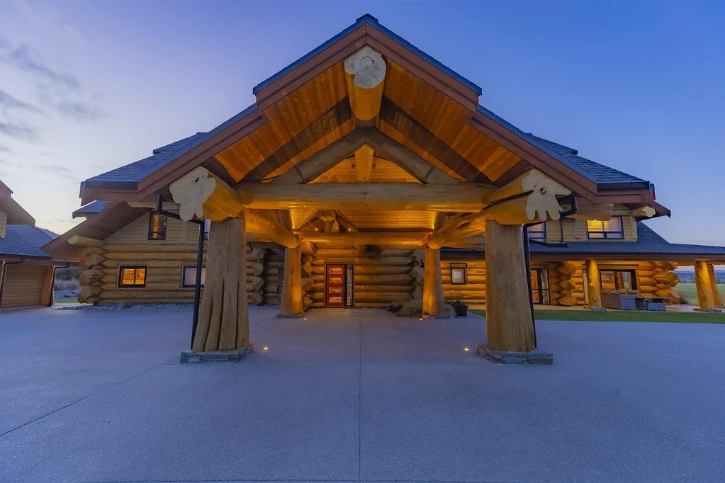 Cromwell 6Kwarto Luxury Master Built Cedar Estate in Central Otago